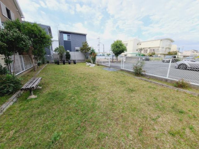 【周辺】 | ウエストコート | マンション前に公園あり