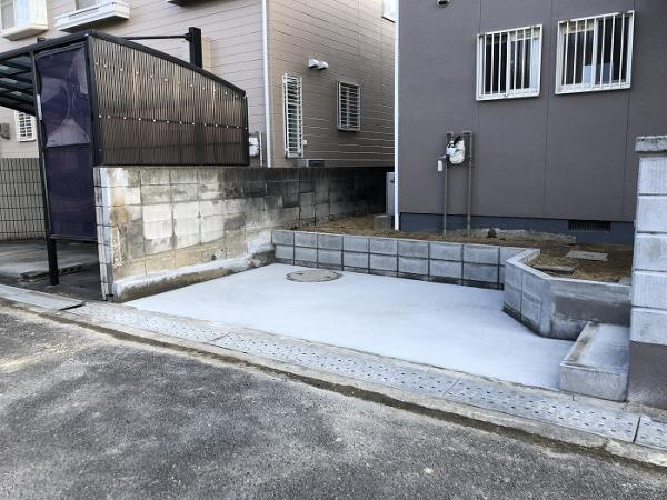 岡山市南区西紅陽台2丁目　リフォーム済み　中古一戸建ての駐車場