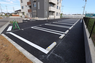 【駐車場】