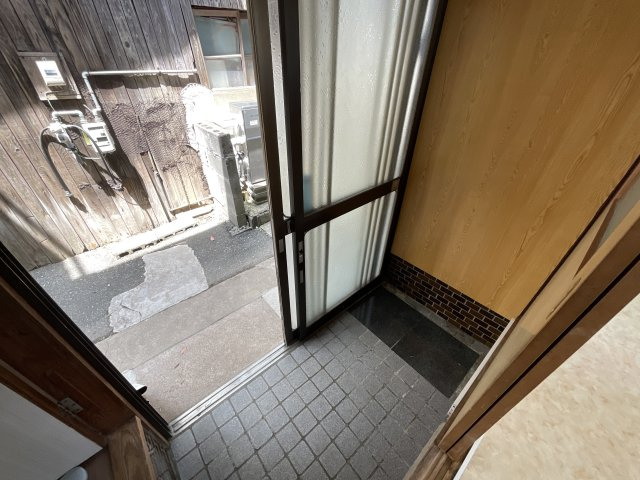 【玄関】 | 三輪戸建 | 玄関です