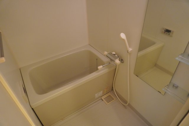 仲介手数料0！！アーデン春岡の浴室