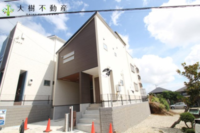 【外観】 | 海老名市大谷北３丁目　新築戸建て　全２棟　【仲介手数料無料】 | 建物完成しました♪　内見可能です