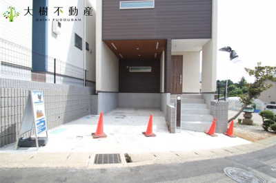 【駐車場】 | 海老名市大谷北３丁目　新築戸建て　全２棟　【仲介手数料無料】