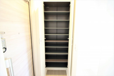 【収納】 | La Pause East Avenue | シューズボックス