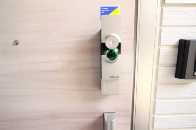 【セキュリティ】 | La Pause East Avenue | 玄関ドア