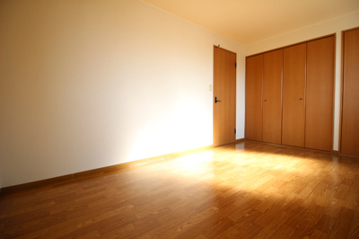 【寝室】 | サンピア大福