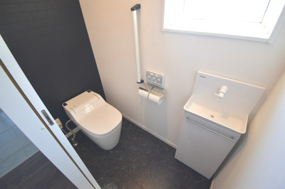 【トイレ】 | 宮内町江口戸建て