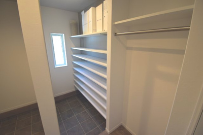 【玄関】 | 宮内町江口戸建て