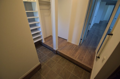 【玄関】 | 宮内町江口戸建て