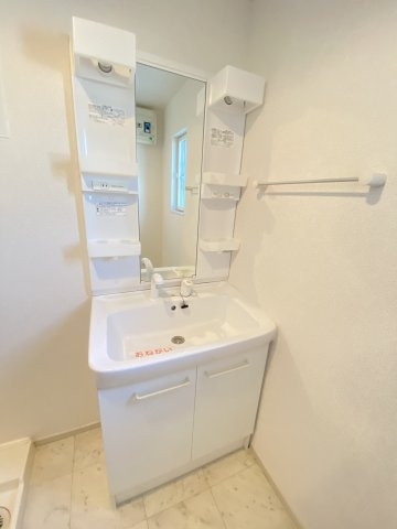 ブルックの独立洗面台