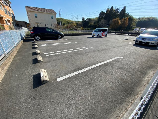 ブルックの駐車場