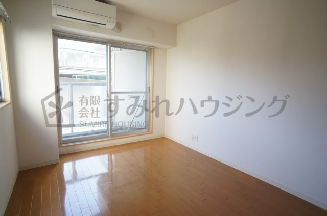 プライムコート荒牧の居間・リビング|参考、同建物・同間取りの号室