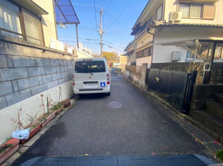【前面道路含む現地写真】