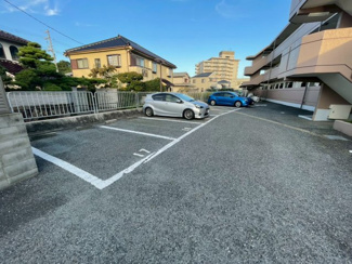 【駐車場】