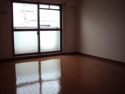 プロスペクト河原町五条の居間・リビング
