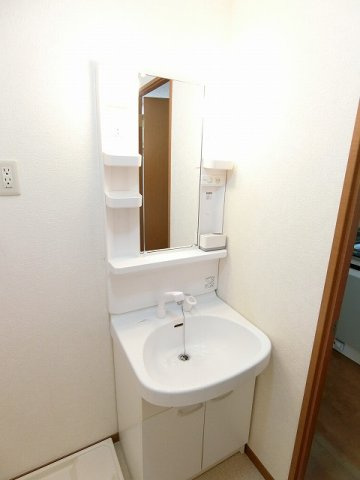 アムールこずえの独立洗面台|※別部屋のイメージ写真です。