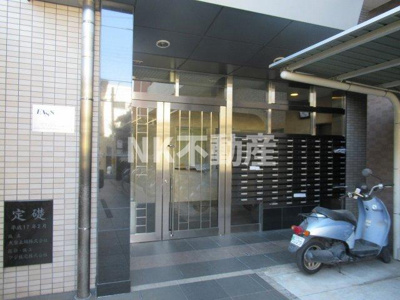 【エントランス】 | リバーサイド金岡五番館（久宝寺口賃貸） | 建物の内部です