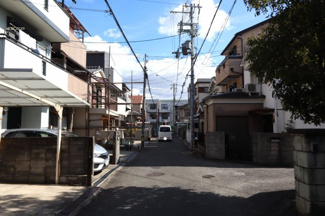 【前面道路含む現地写真】