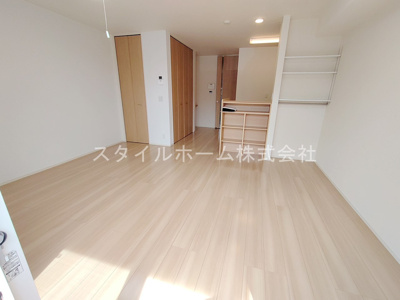 【居間・リビング】 | コンフォート小鷹野 A