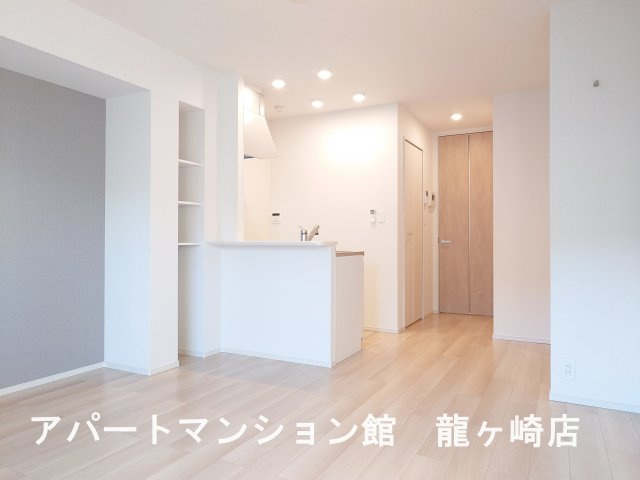 クリスタル　ピアの内装