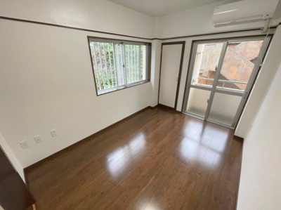 【洋室】 | コーポ若葉 | ※退去前の為、別部屋の写真を掲載しております。