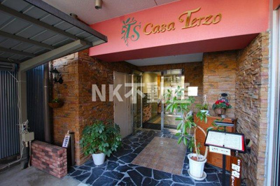 【エントランス】 | TSカーサテルッツォ（布施賃貸） | 毎日通るエントランスはこのようになっています