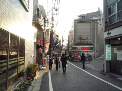 【周辺】 | ロエベⅢ