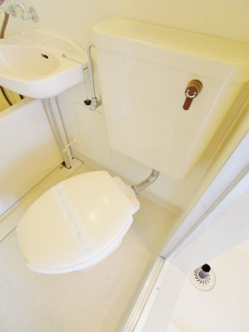 三沢ビルのトイレ