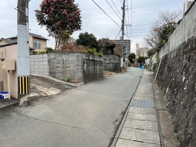 熊本市西区池田１丁目売地の前面道路含む現地写真