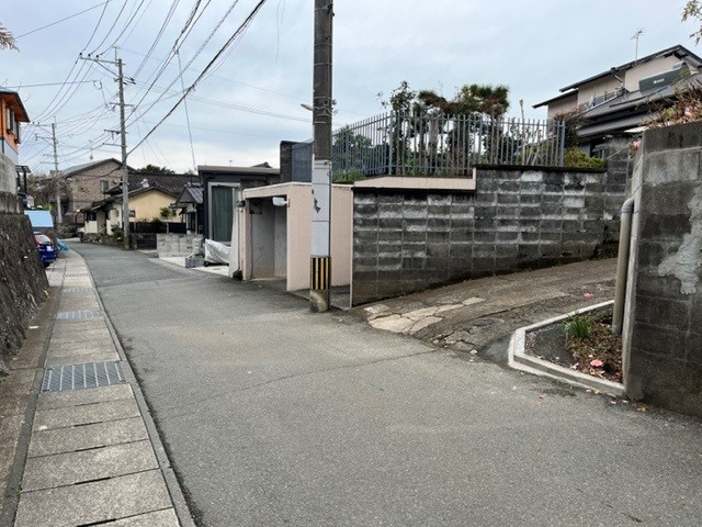 熊本市西区池田１丁目売地の前面道路含む現地写真