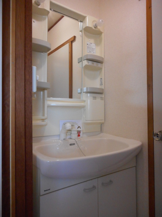 晴新コーポラスの洗面所