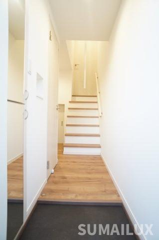 ADC帯山マインの玄関