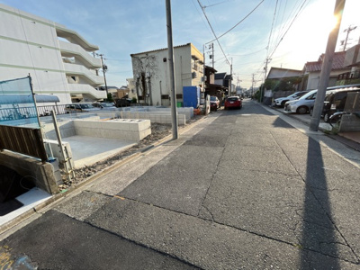 【前面道路含む現地写真】 | 昭和区伊勝町 全2棟　1号棟＜仲介手数料無料＞伊勝小・川名中　新築一戸建て | 5/4撮影
住宅ローンアドバイザーの村田です。住宅ローン審査が通らなかった方、あきらめる前にご相談ください。
