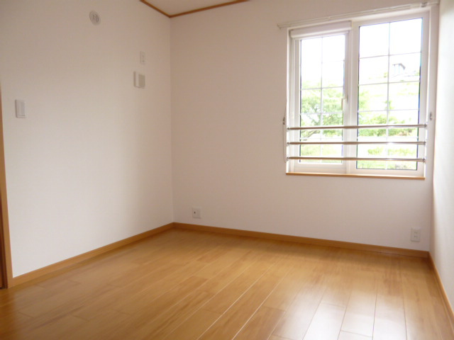 グリーンテラスの寝室|洋室