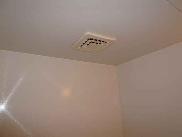 グリーンテラスの浴室|換気扇