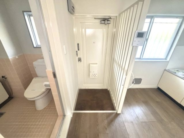 シティハイツ西岡本の玄関