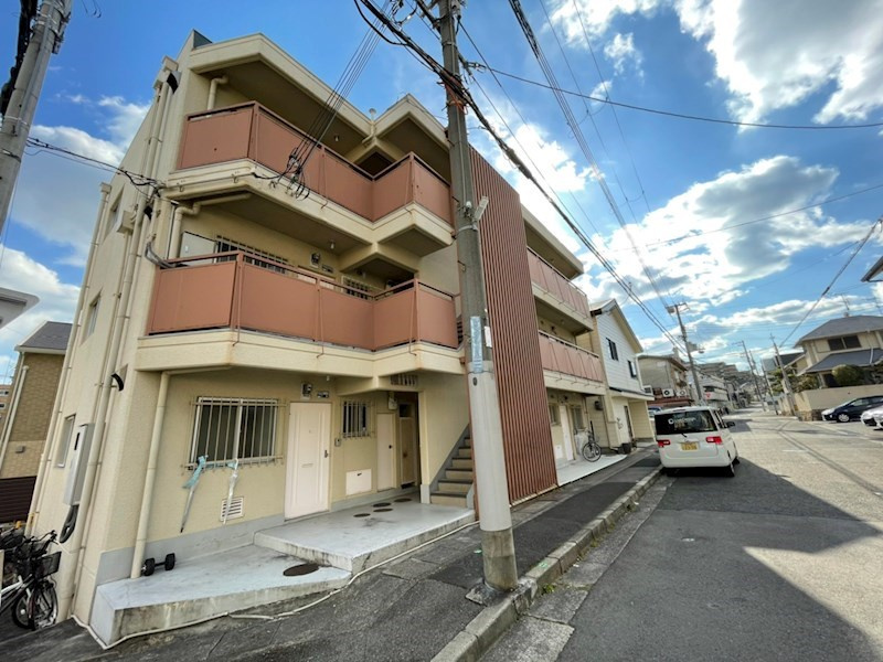 シティハイツ西岡本の外観