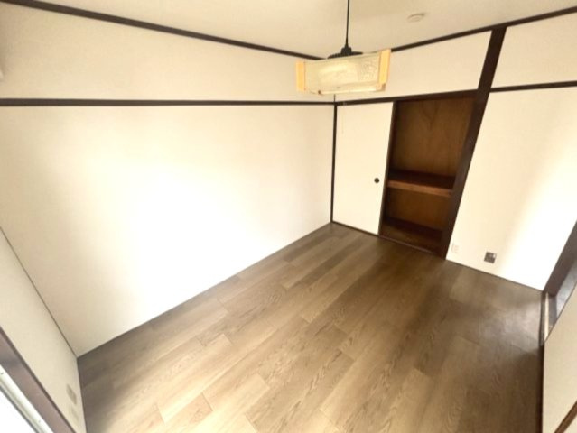 シティハイツ西岡本の居間・リビング