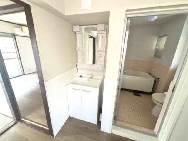 シティハイツ西岡本の洗面所