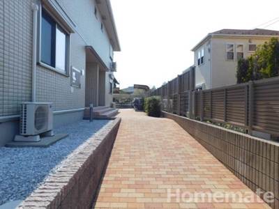 【エントランス】 | メイゾン 港南台