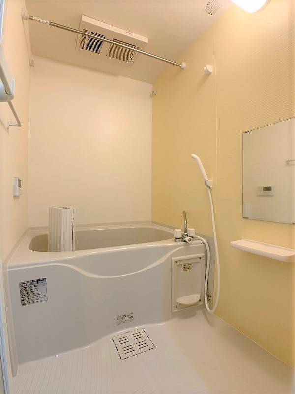 リバーサイド下小路Ⅱの浴室