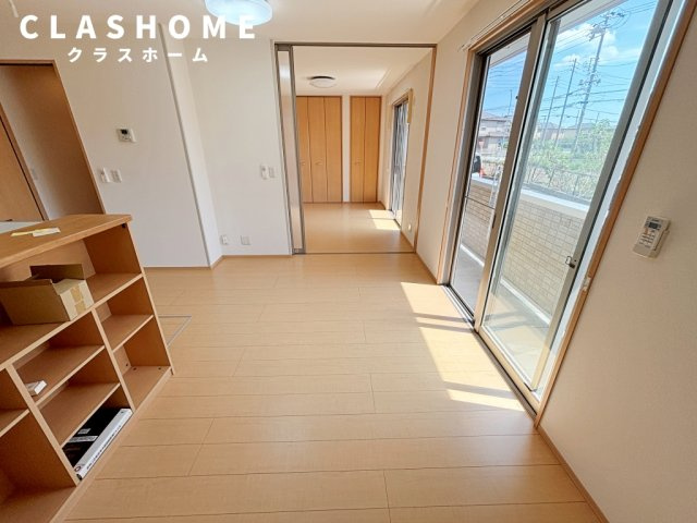 Ｐａｌａｃｅ　Ｓｕｎｒｉｓｅ　　刈谷市近郊の賃貸はクラスホーム刈谷店の居間・リビング|同物件の別部屋になります。