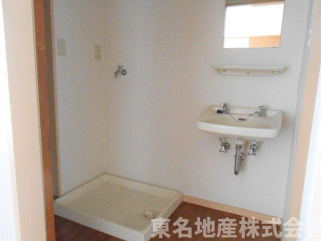 裾野市水窪の賃貸マンションの洗面所