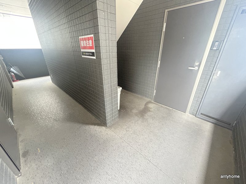 セントレジス新大阪3　仲介手数料無料のロビー