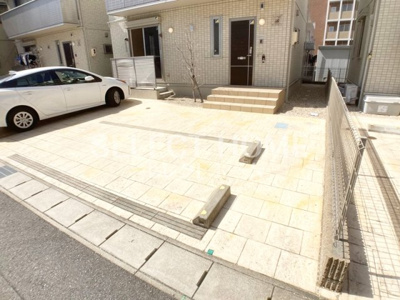 【駐車場】 | ファミール柱　Ｂ棟 | 車をお持ちの方に嬉しい駐車場付きの物件です
