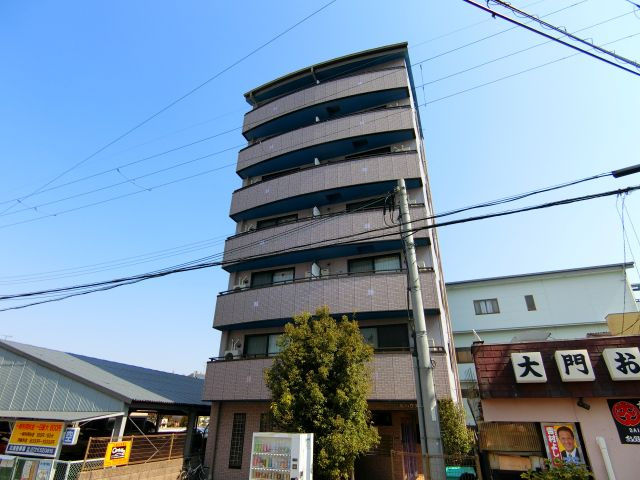 フィルハウス須賀の外観