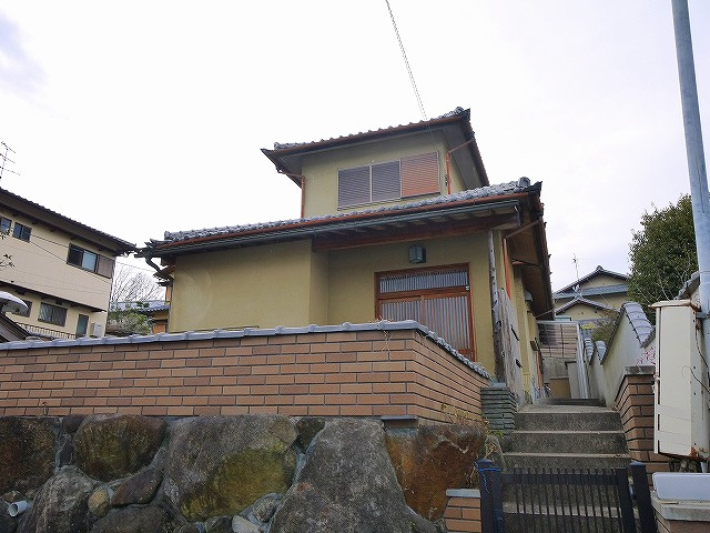 あやめ池南8丁目戸建の外観