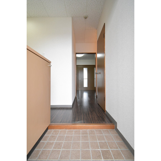 メゾン高野の玄関