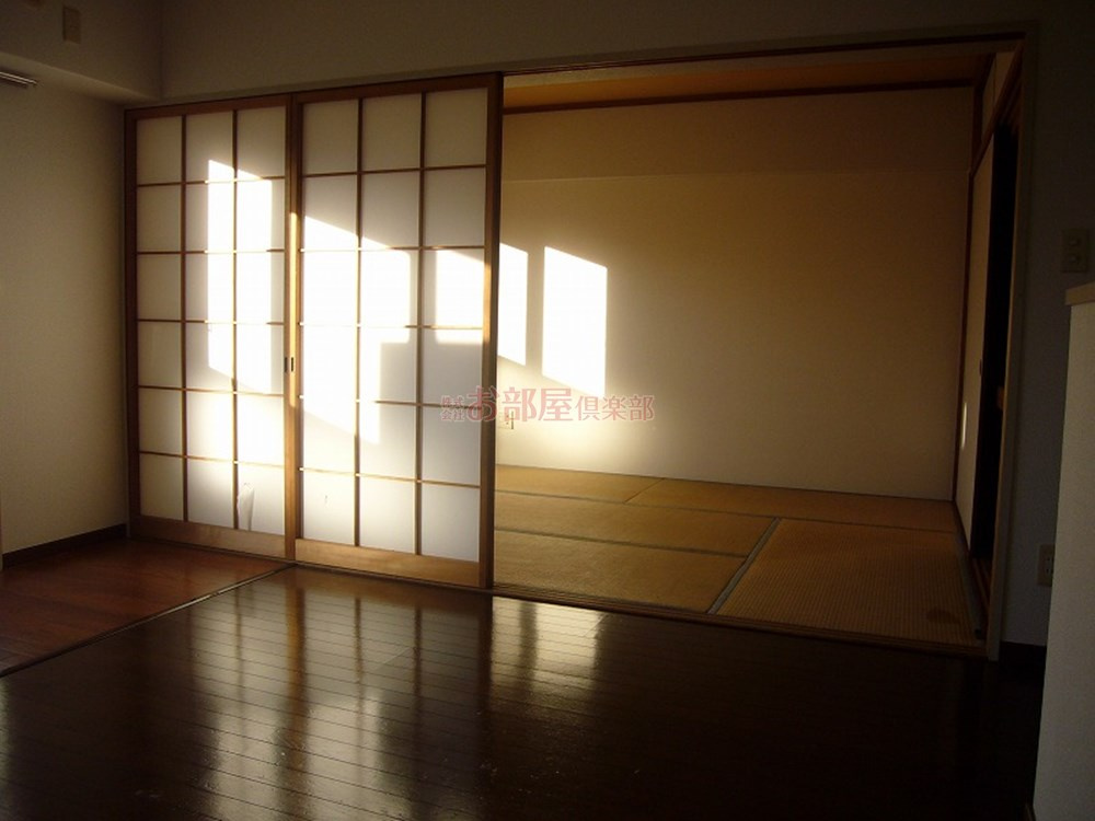 レジデンス高屋敷の内装|内装もきれいです