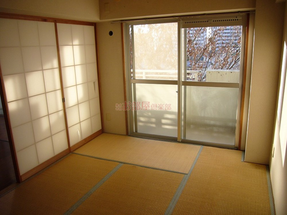 レジデンス高屋敷の和室|和室があれば客間としても活用できます